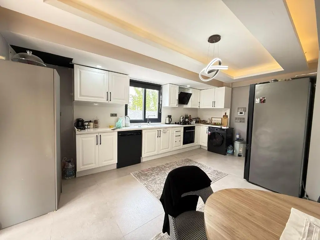 Modern kitchen